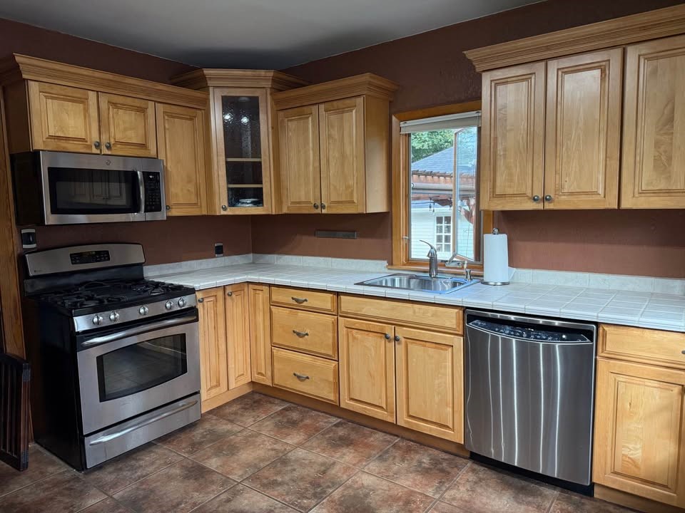 932 N Sawyer Street Property Photo 8