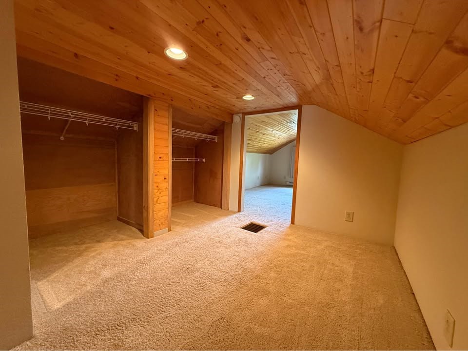 932 N Sawyer Street Property Photo 20