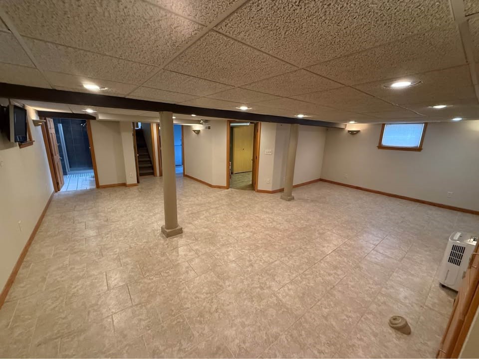 932 N Sawyer Street Property Photo 24