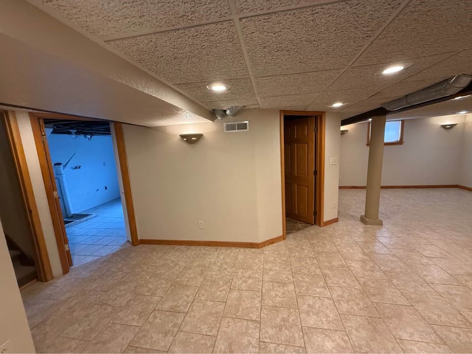 932 N Sawyer Street Property Photo 26