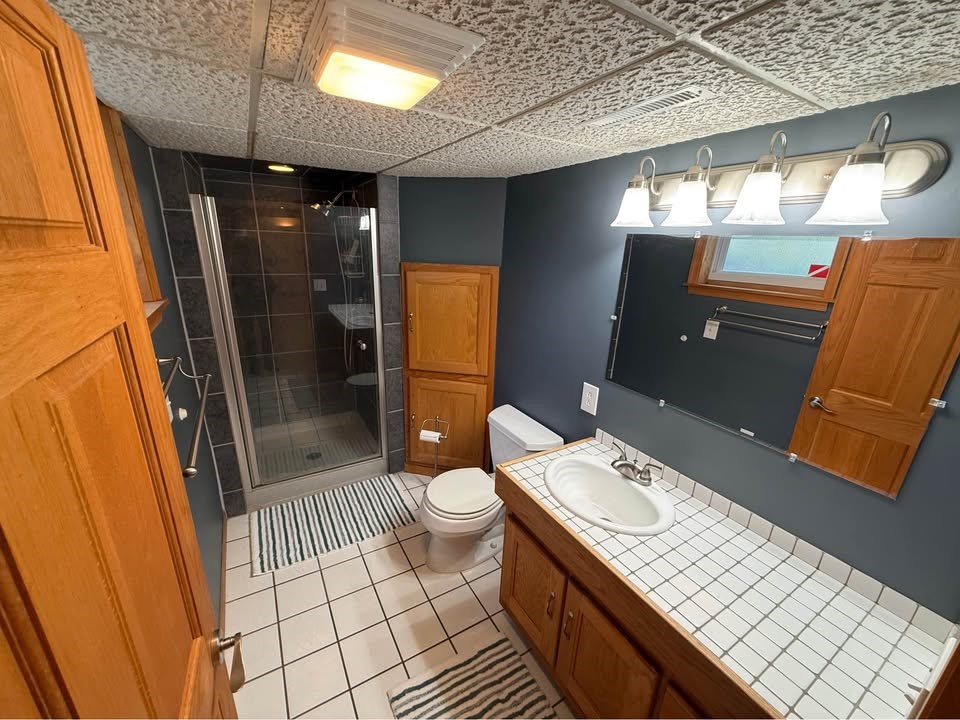932 N Sawyer Street Property Photo 27