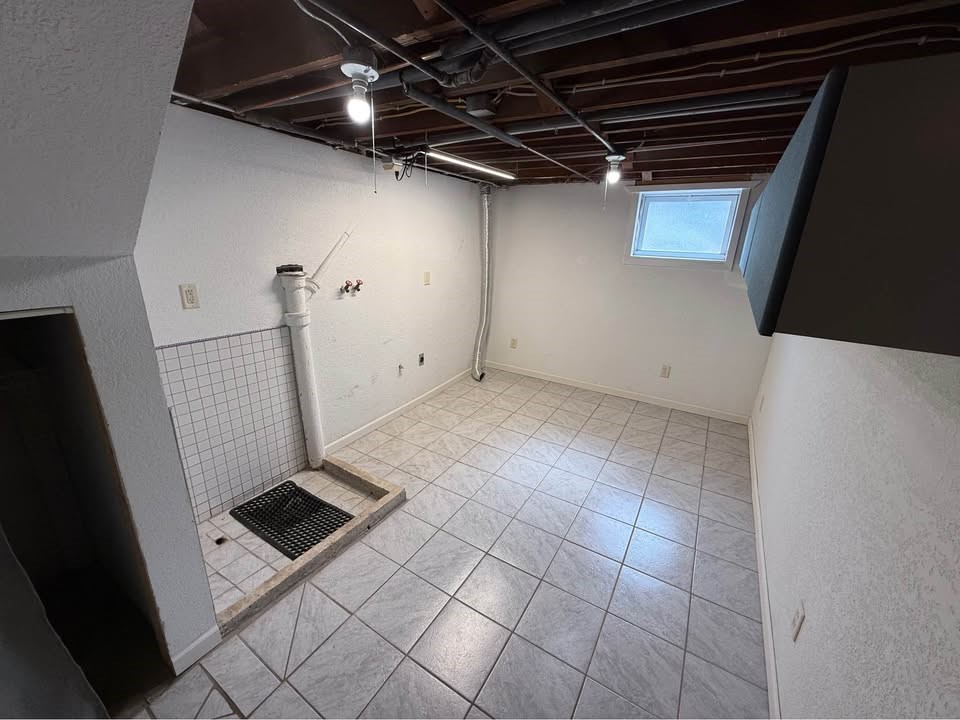 932 N Sawyer Street Property Photo 28