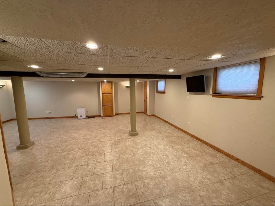 932 N Sawyer Street Property Photo 29