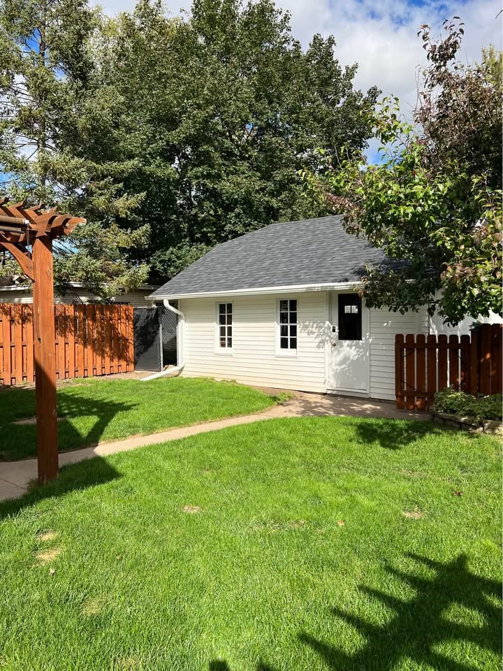 932 N Sawyer Street Property Photo 30
