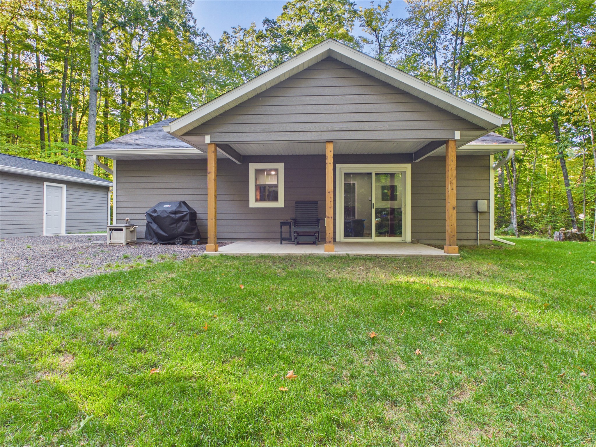 15199 W Maple Street Property Photo 4