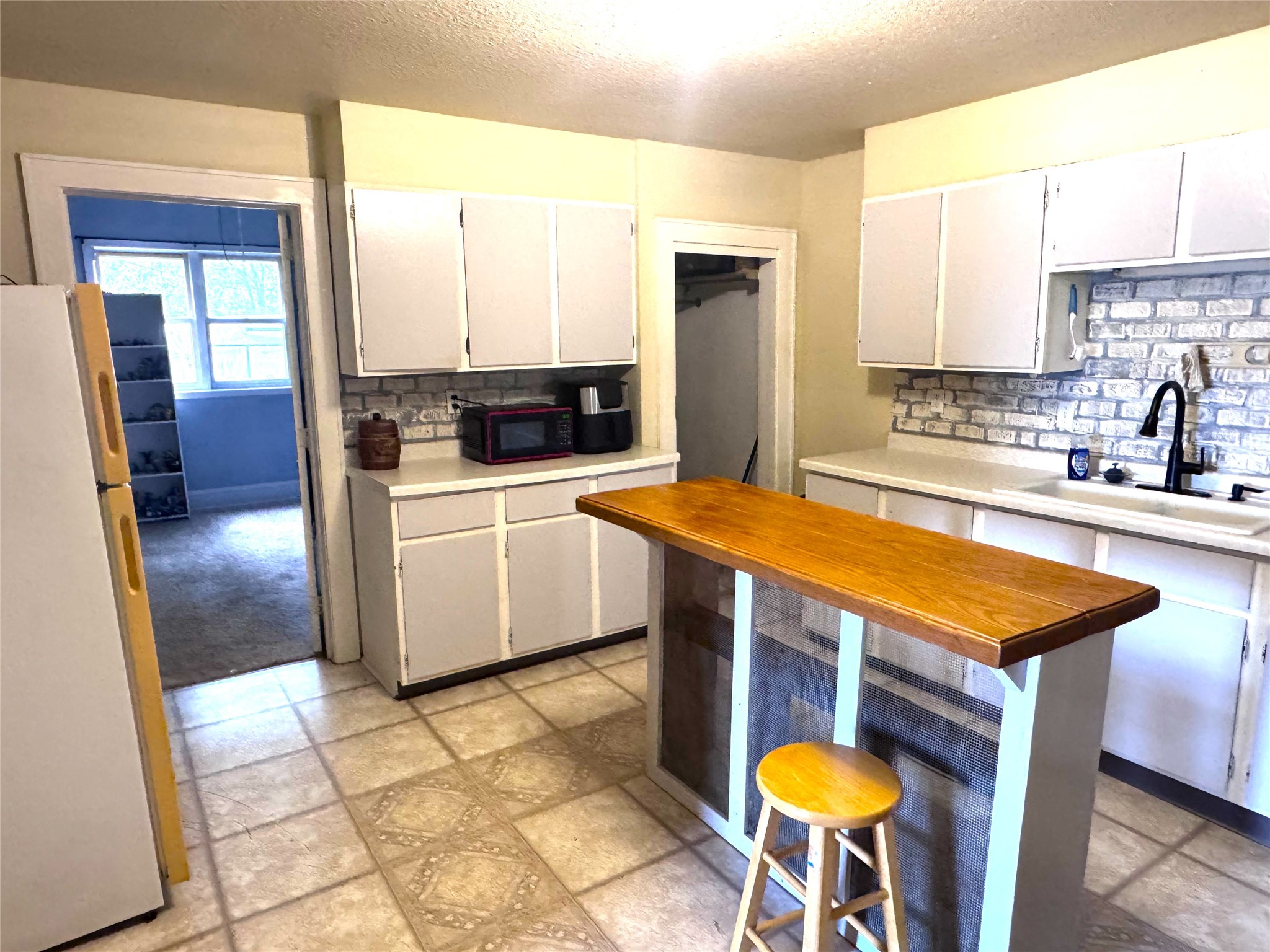 767 N Eau Claire Street 1-3 Property Photo 8