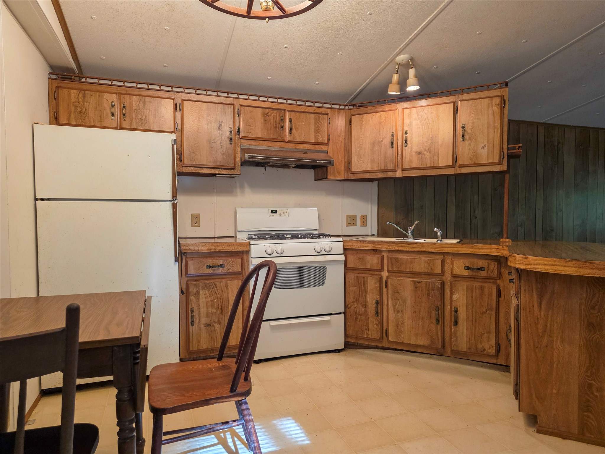 S10130 County Road H Property Photo 9