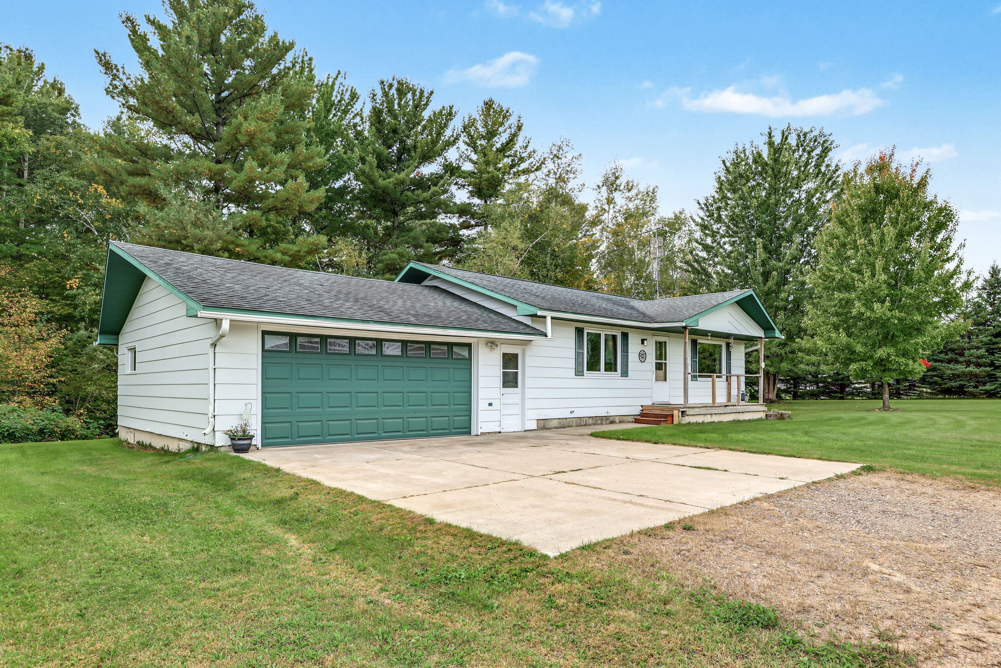 26811 County Highway X Property Photo 2