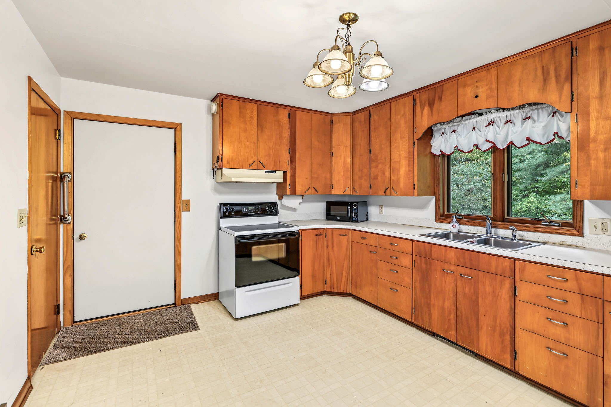 26811 County Highway X Property Photo 10