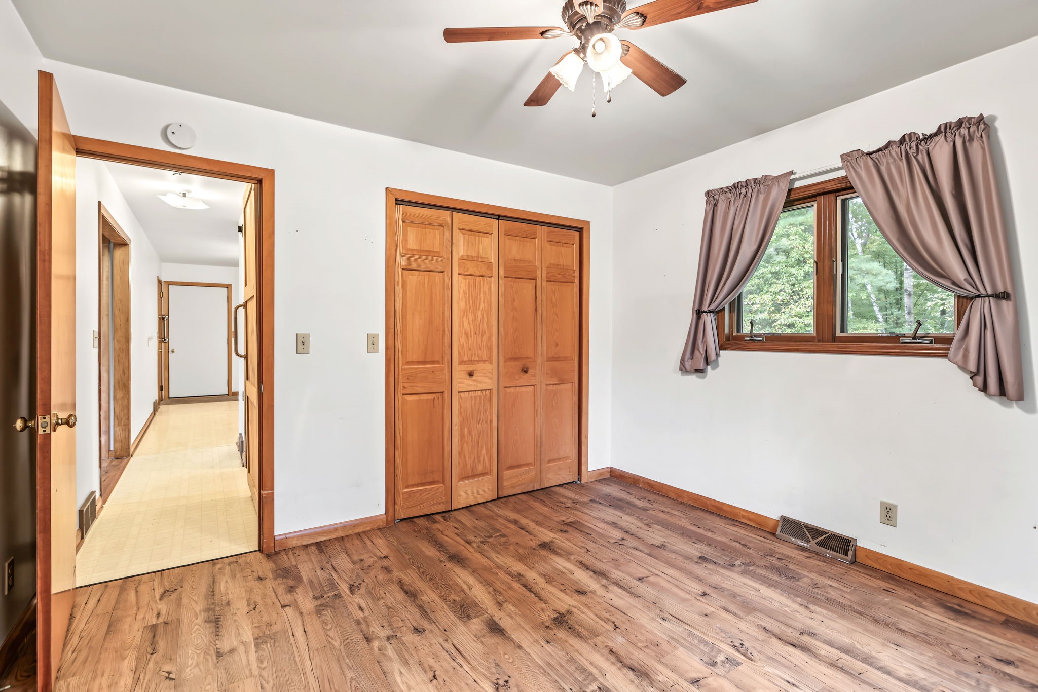 26811 County Highway X Property Photo 13