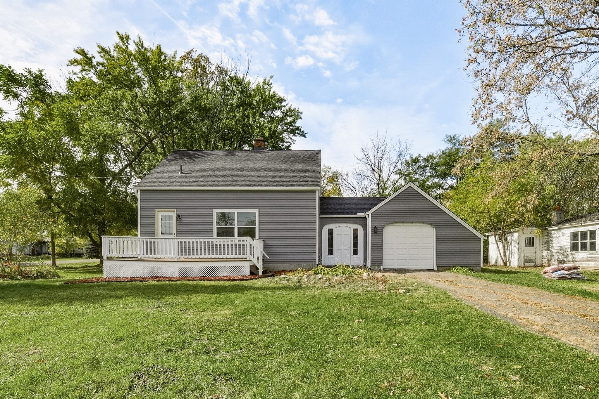 314 S Bracklin Street Property Photo 1