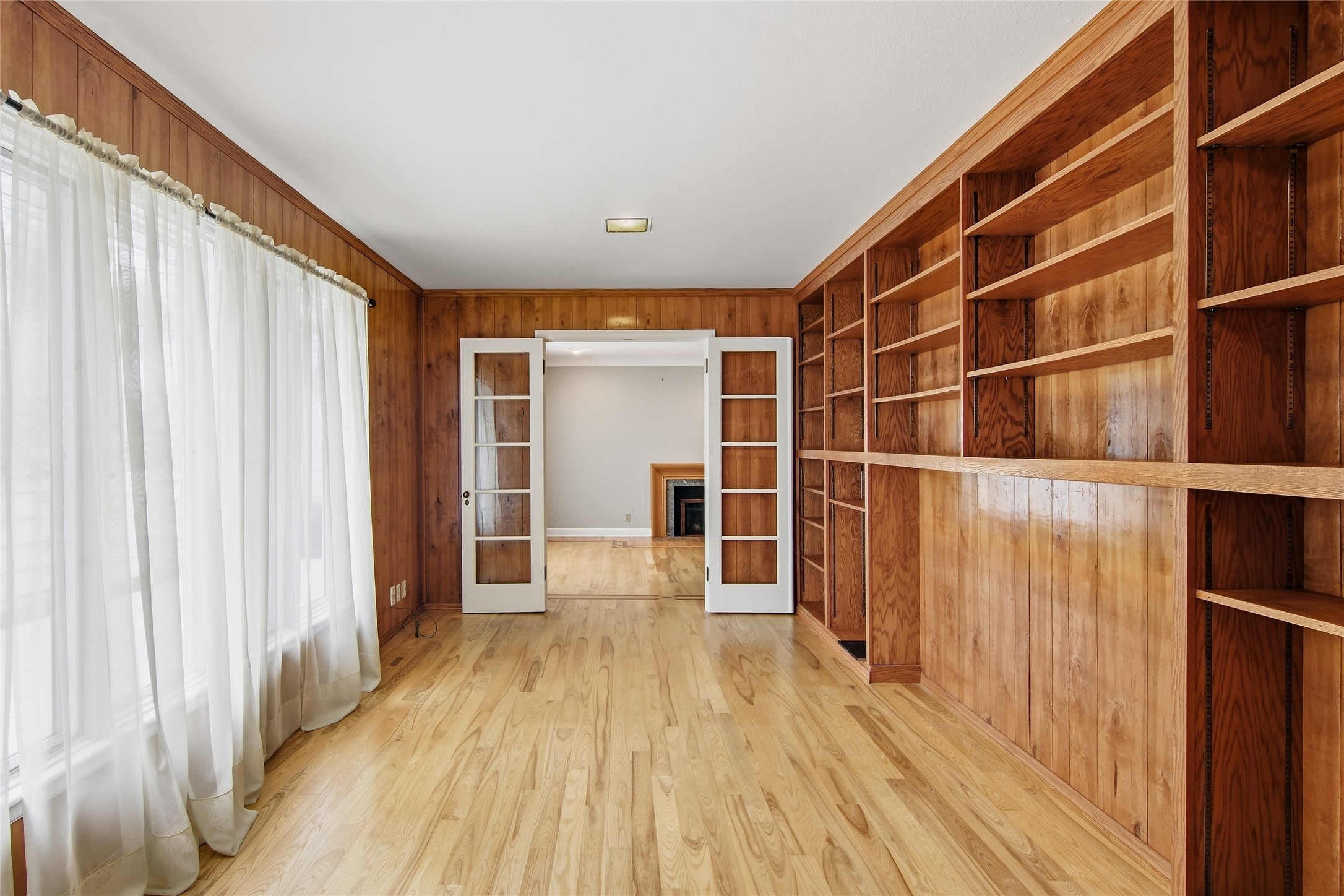 404 W Macarthur Avenue Property Photo 13