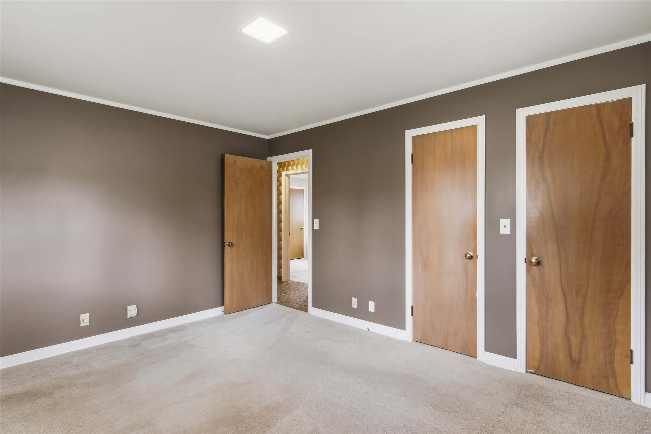404 W Macarthur Avenue Property Photo 22
