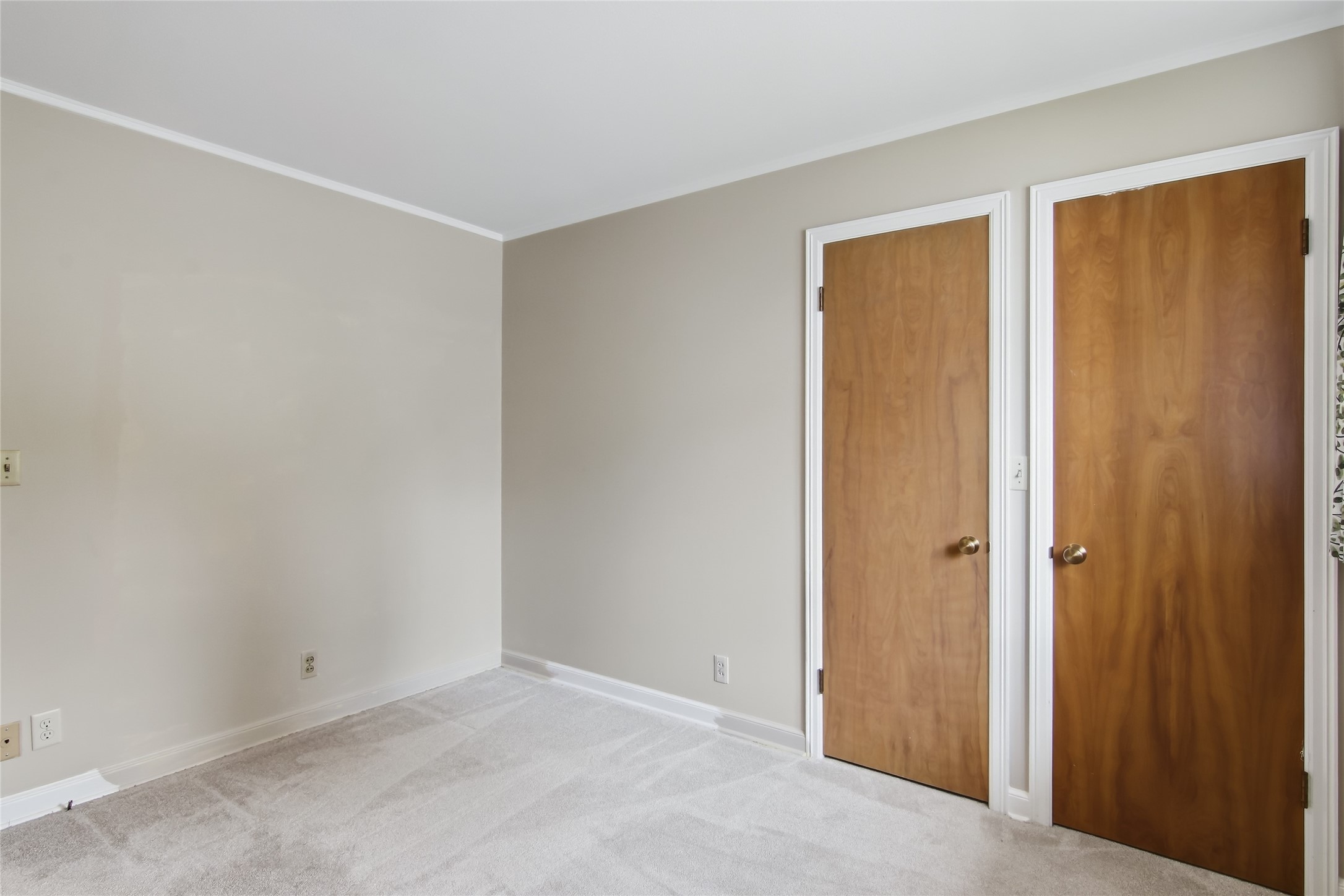 404 W Macarthur Avenue Property Photo 27