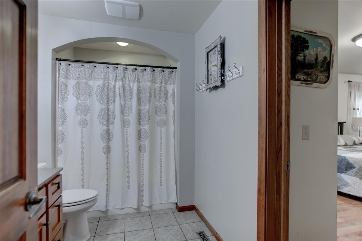 819 East Street Property Photo 17