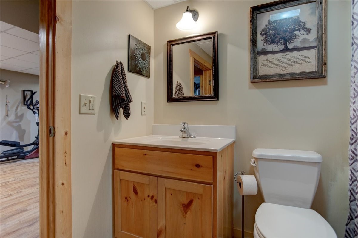 819 East Street Property Photo 35