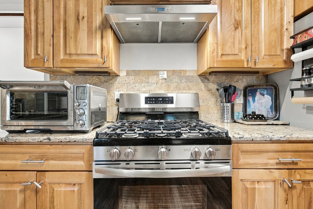 2944 Jupiter Avenue Property Photo 9