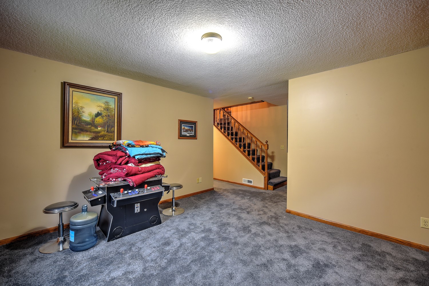 2025 250th Avenue Property Photo 18