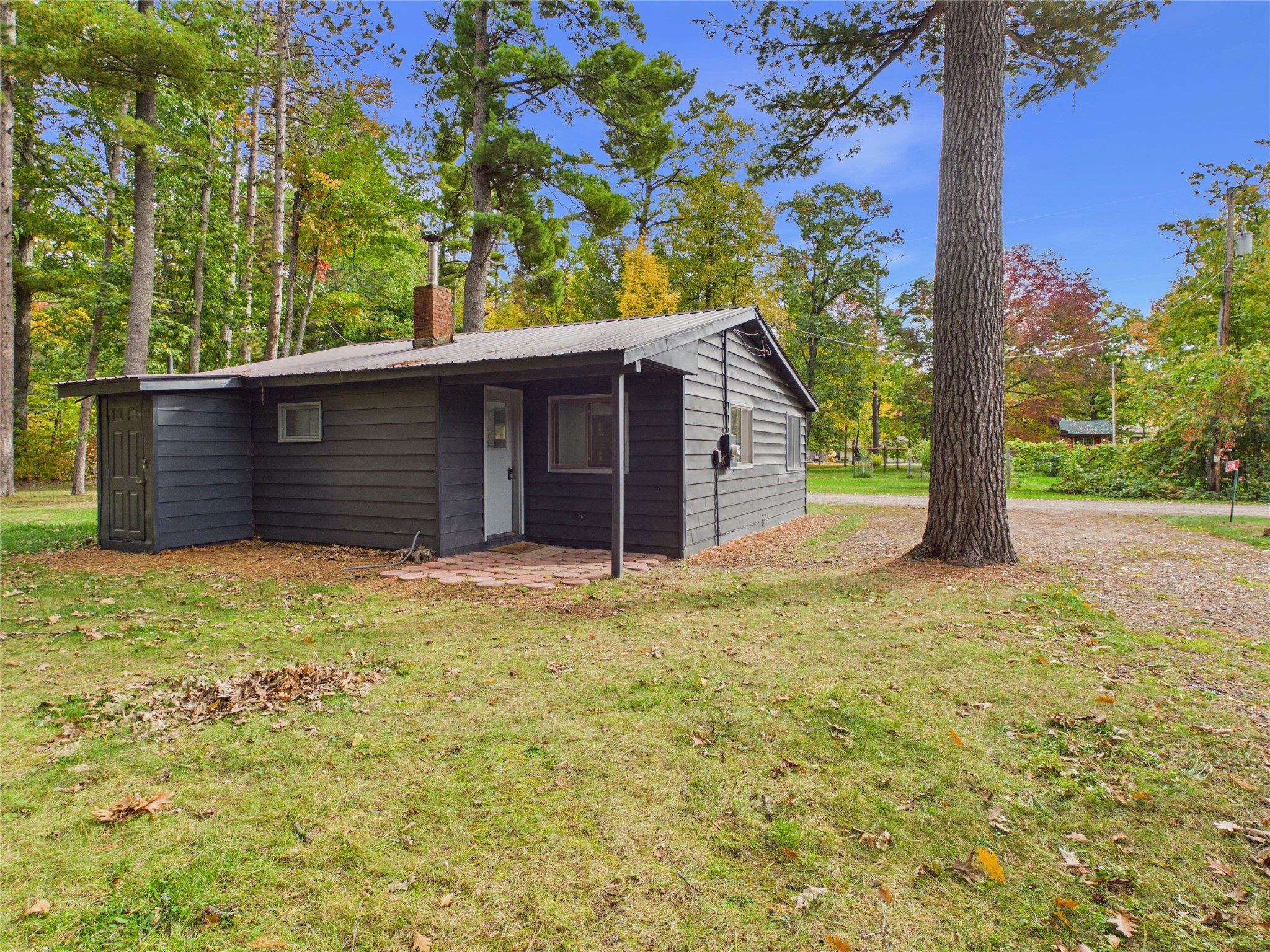7715 N Grindstone Avenue Property Photo 8