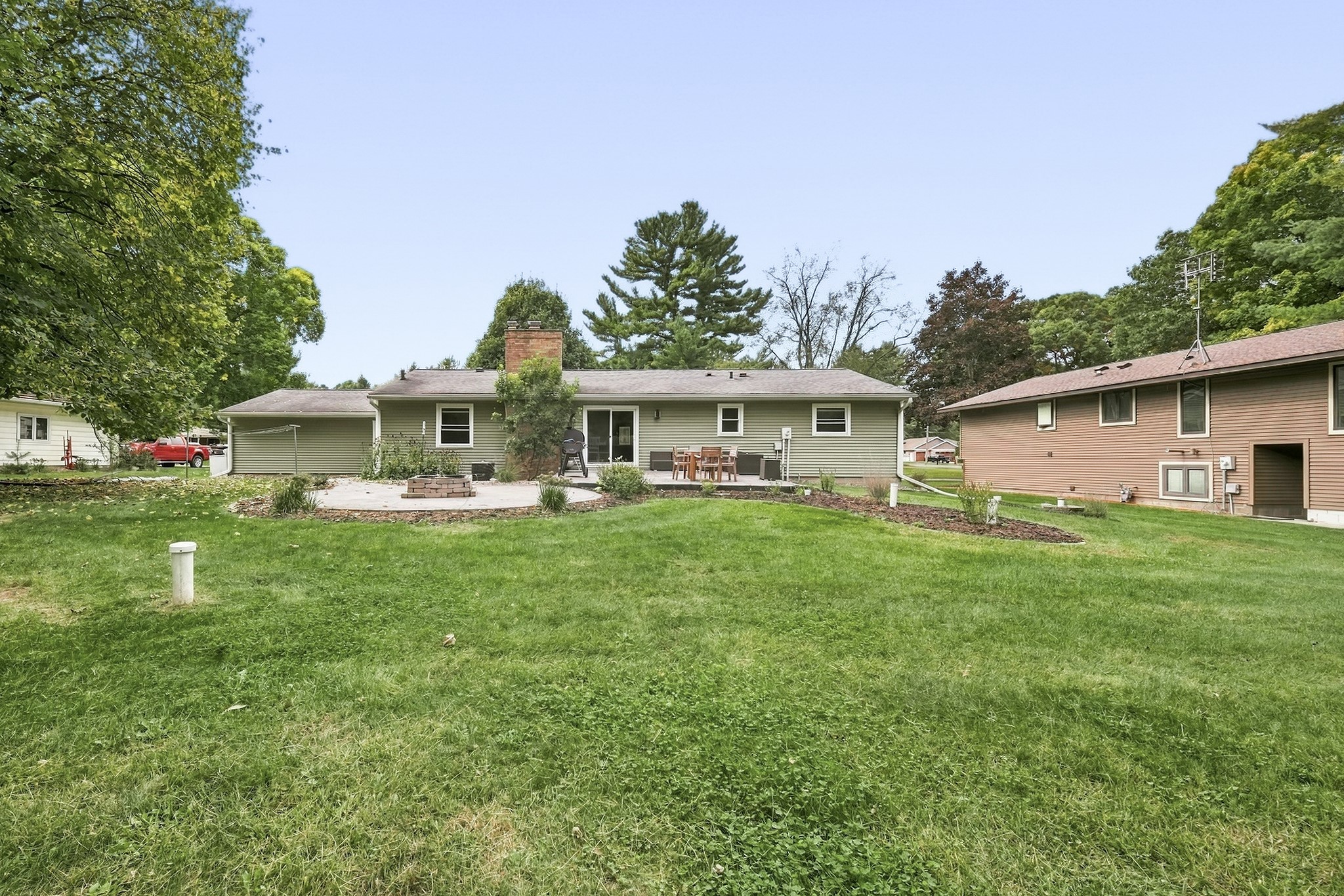 3717 Claymore Lane Property Photo 4