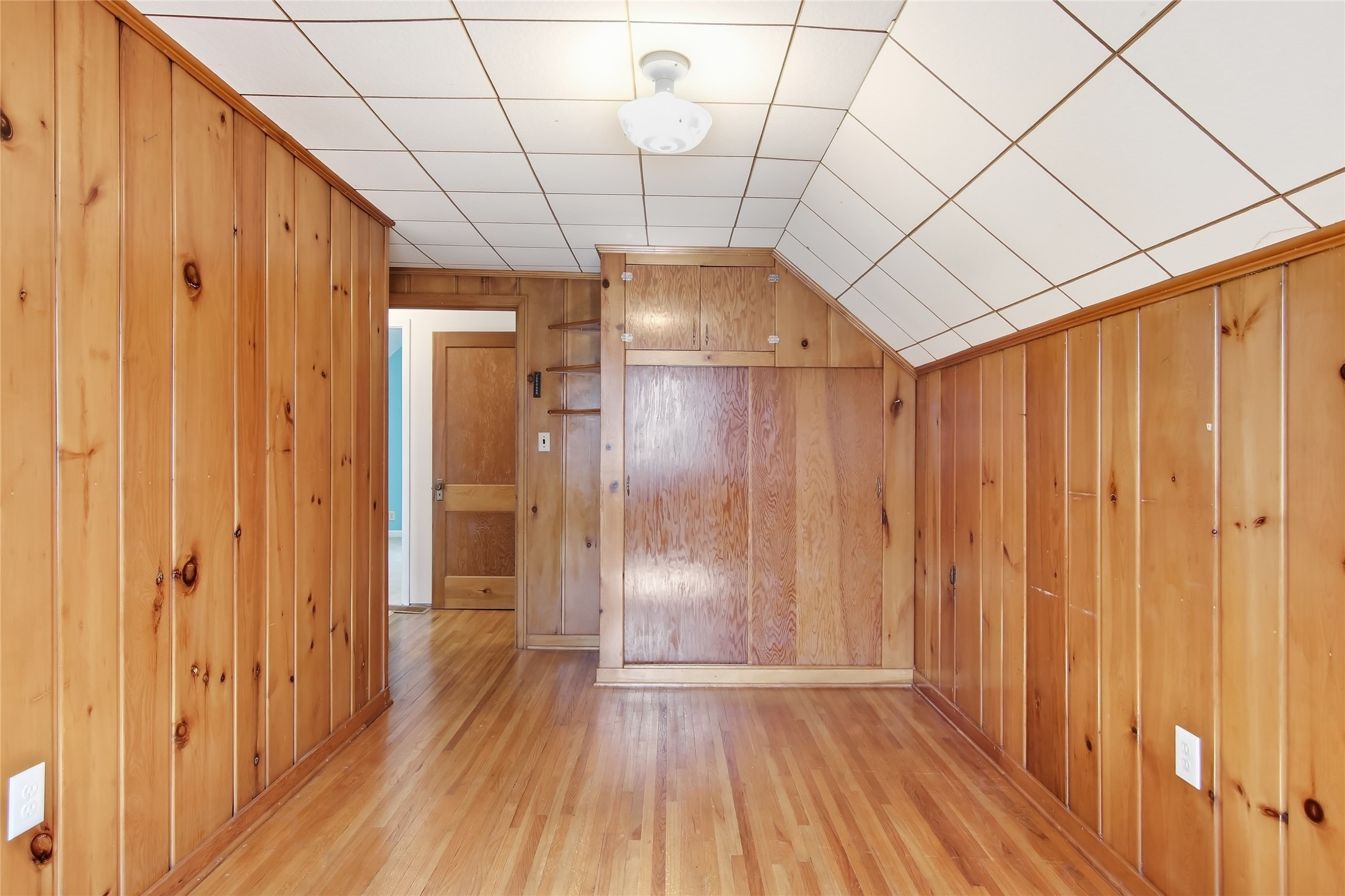 837 Hopwood Avenue Property Photo 21