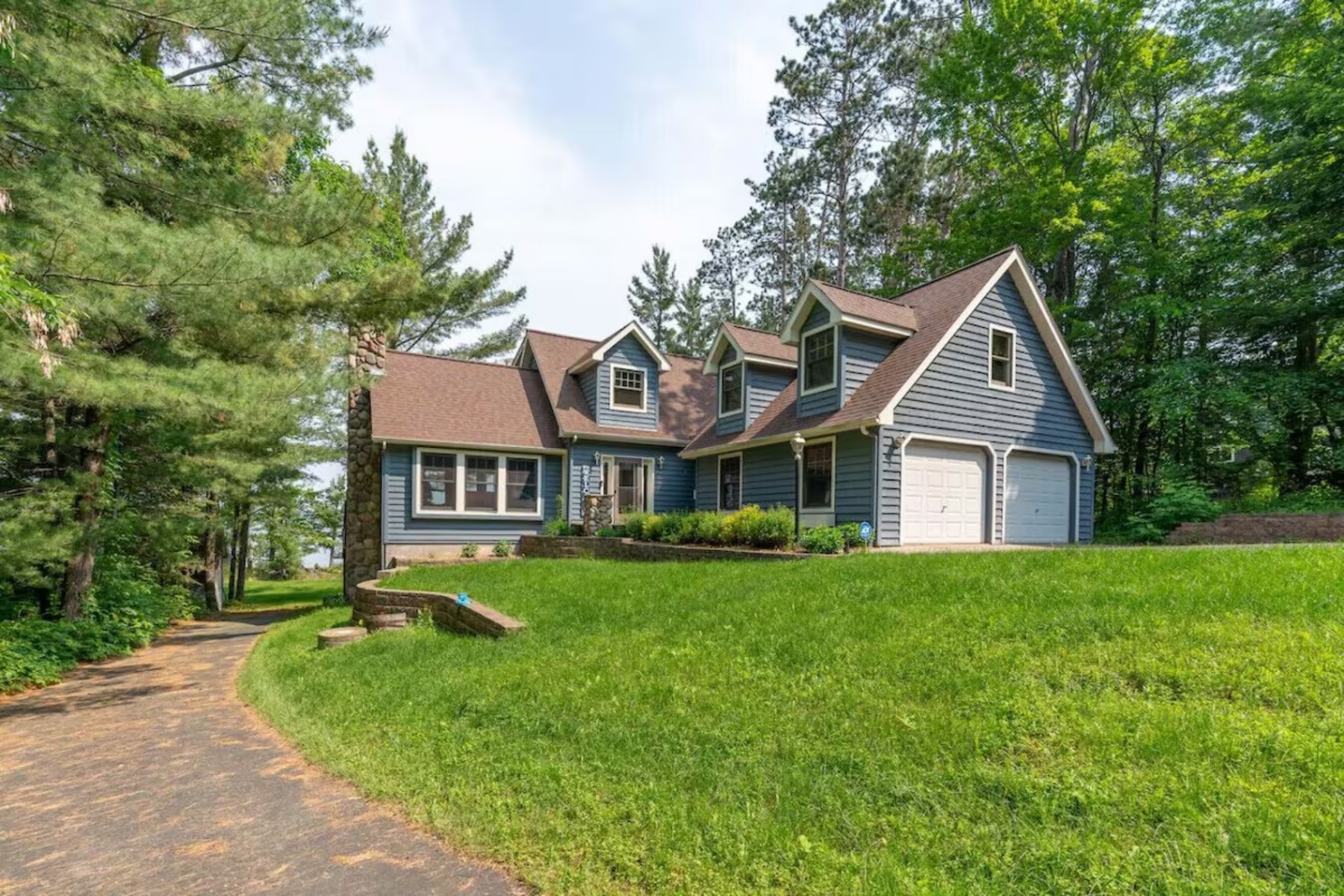 27158 Hersant Road Property Photo 1