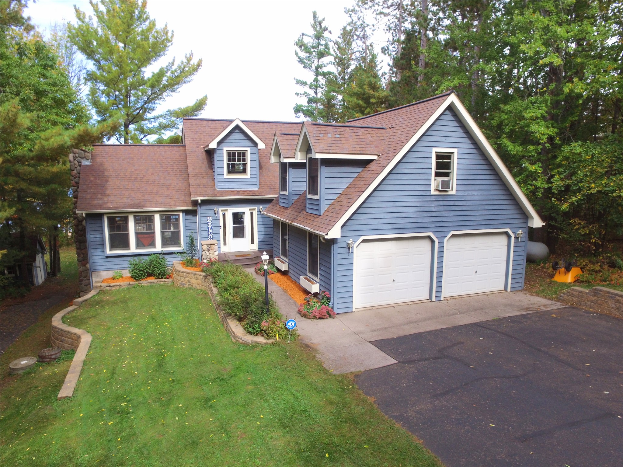 27158 Hersant Road Property Photo 2