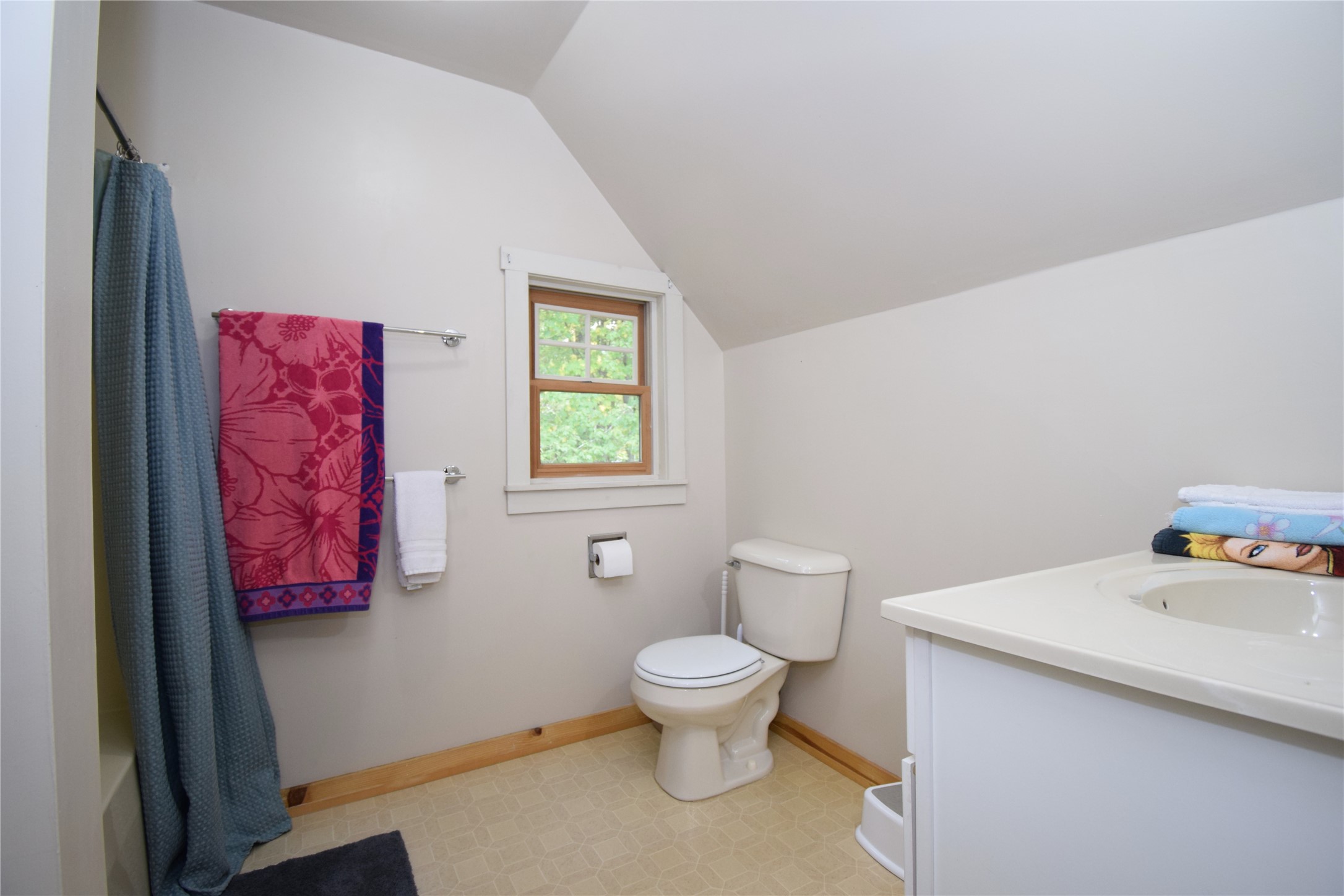 27158 Hersant Road Property Photo 26