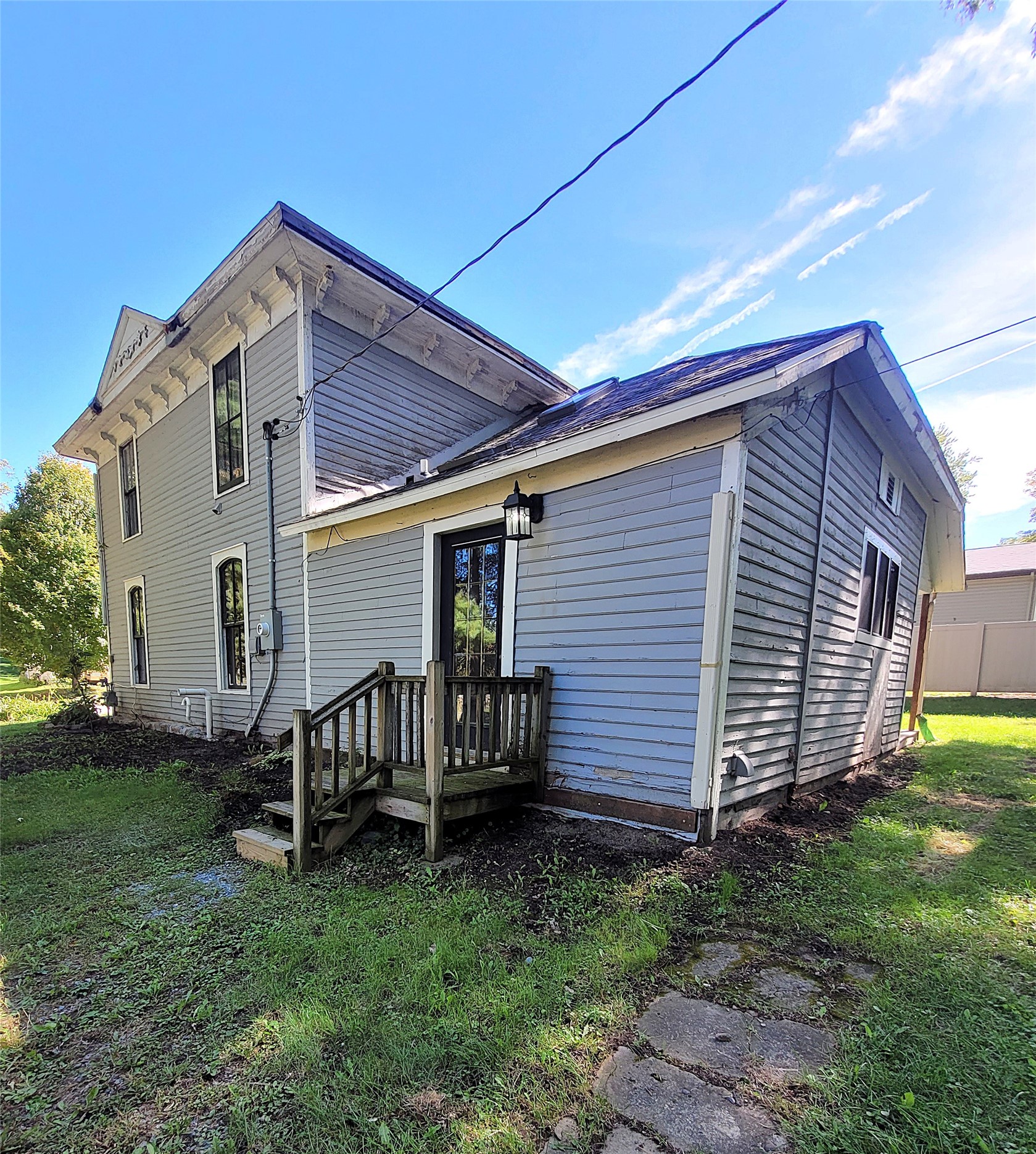 104 Court Street Property Photo 4