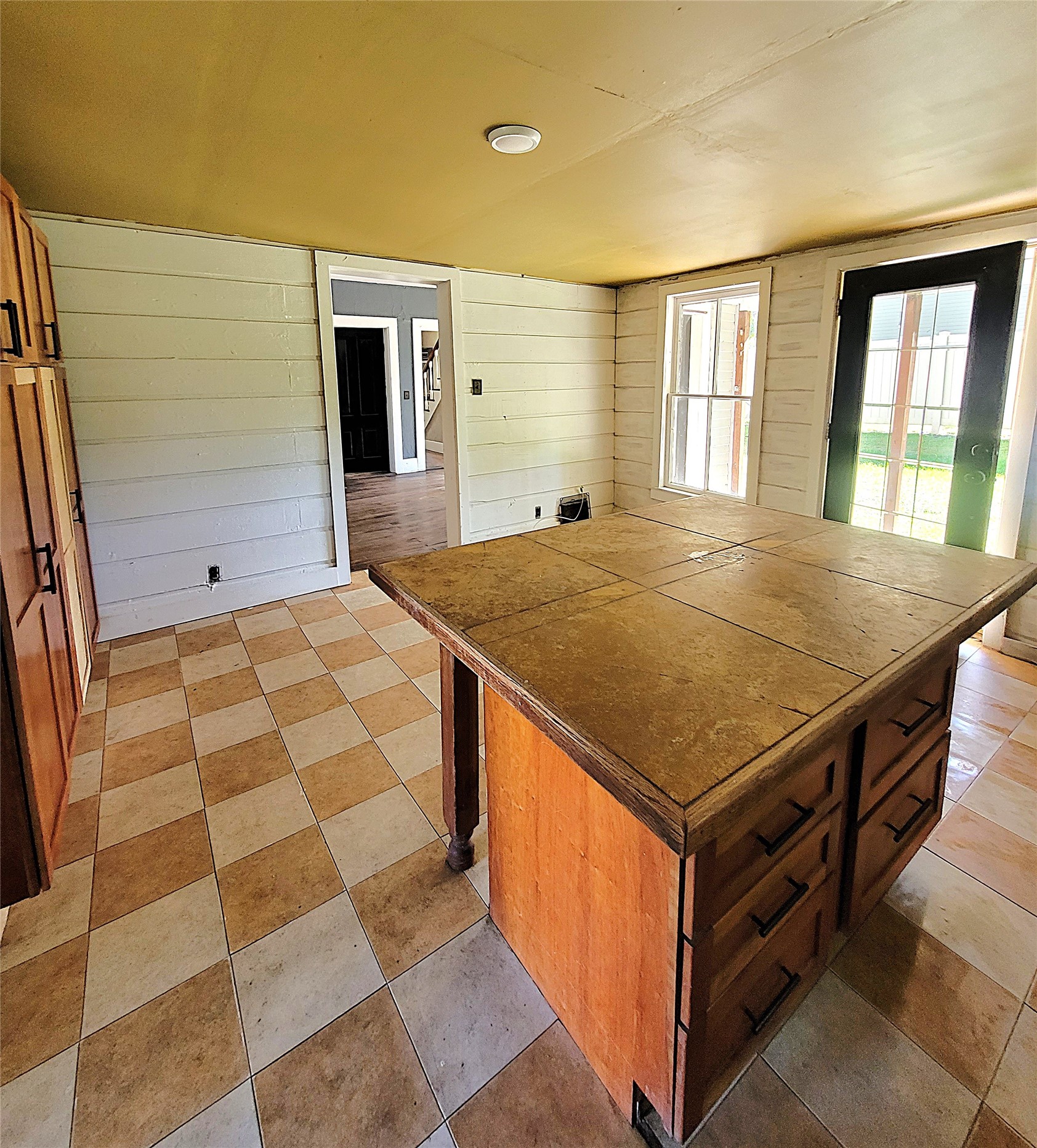 104 Court Street Property Photo 19
