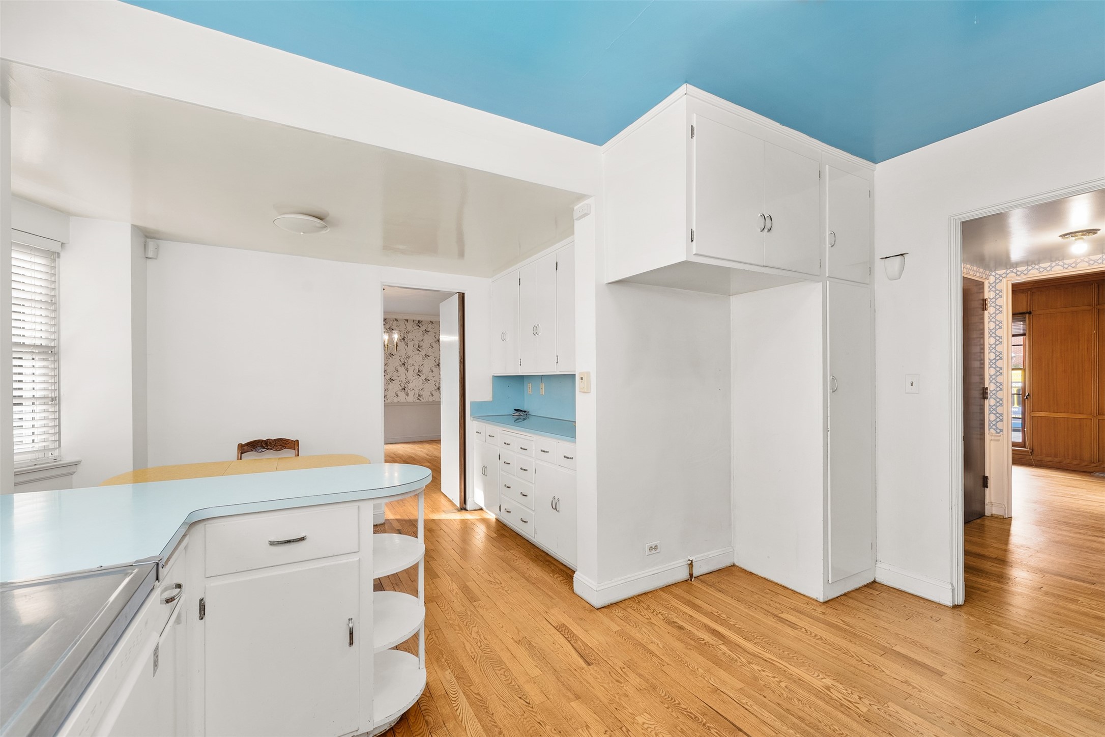1615 Park Avenue Property Photo 17