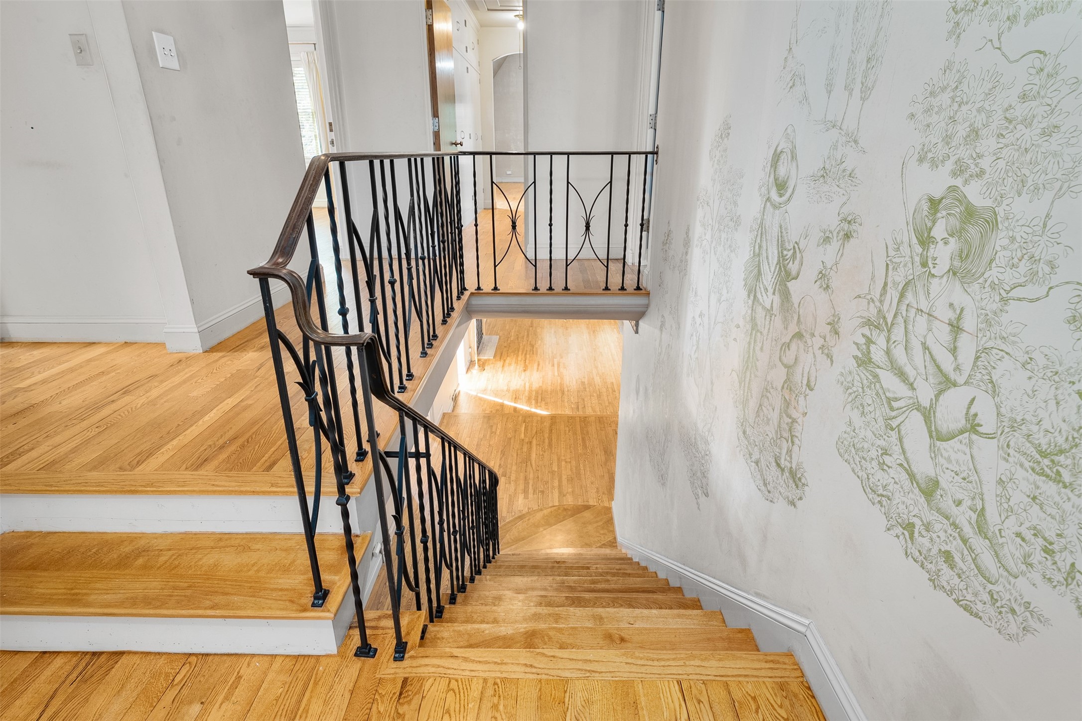 1615 Park Avenue Property Photo 22