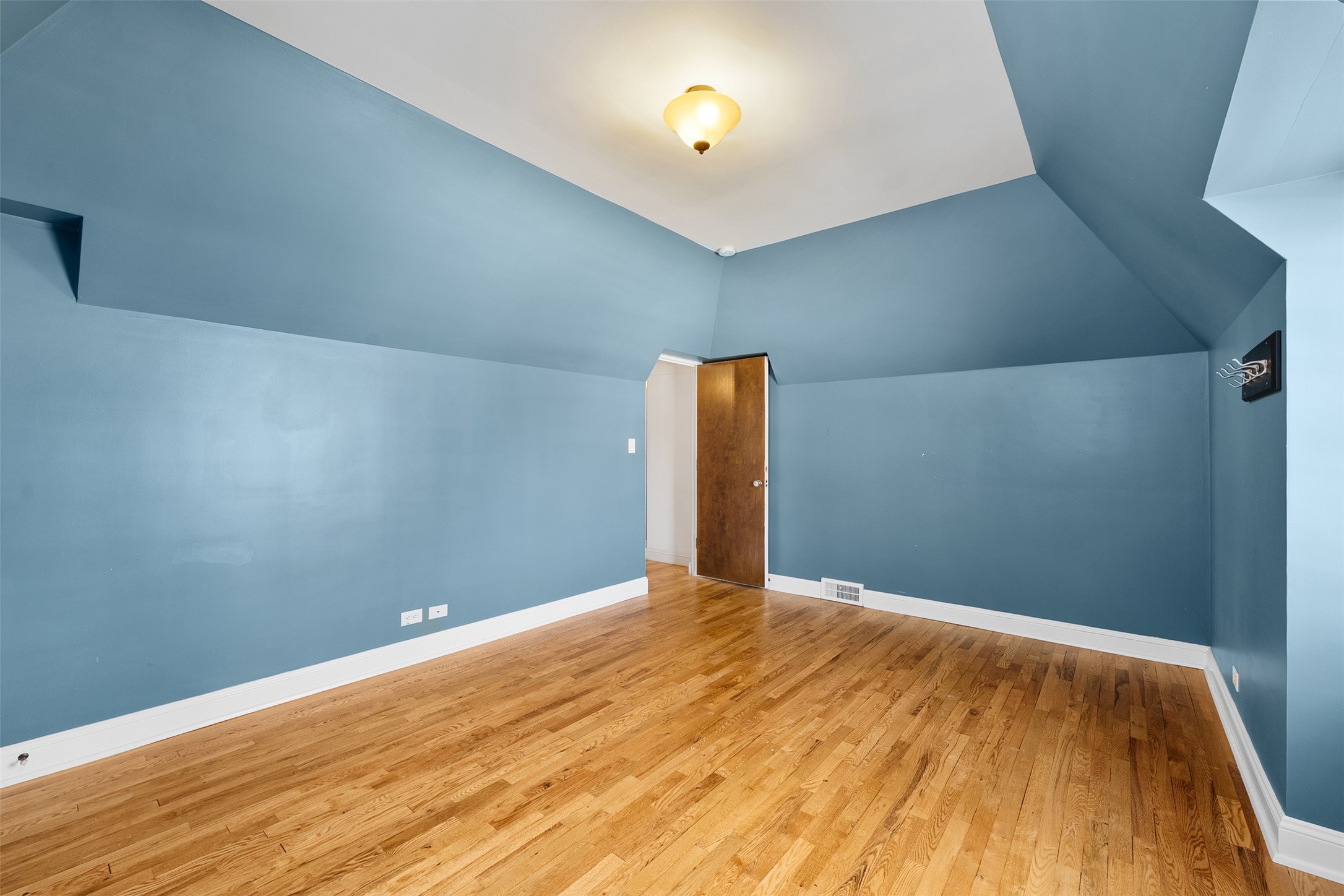1615 Park Avenue Property Photo 26