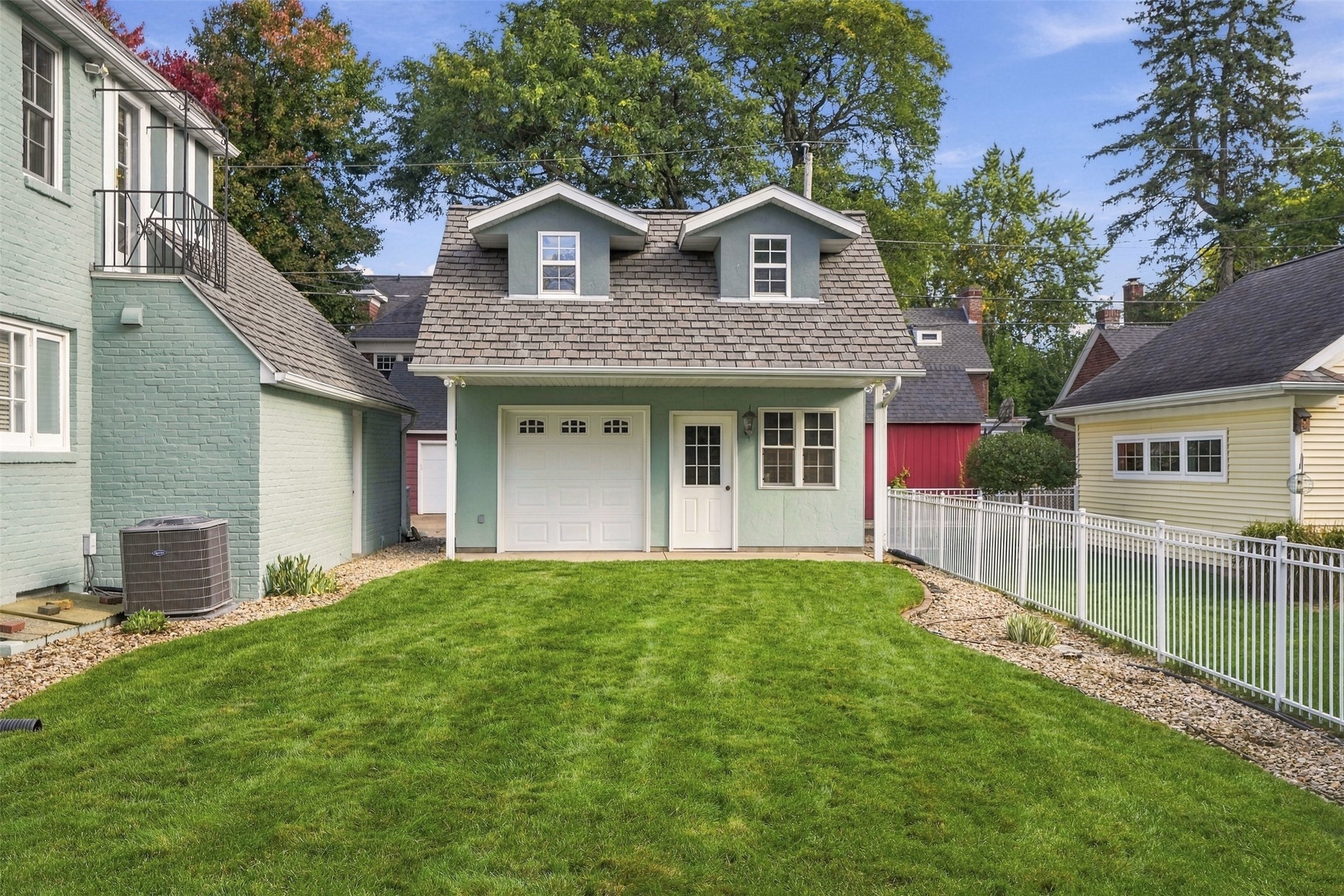 1615 Park Avenue Property Photo 45