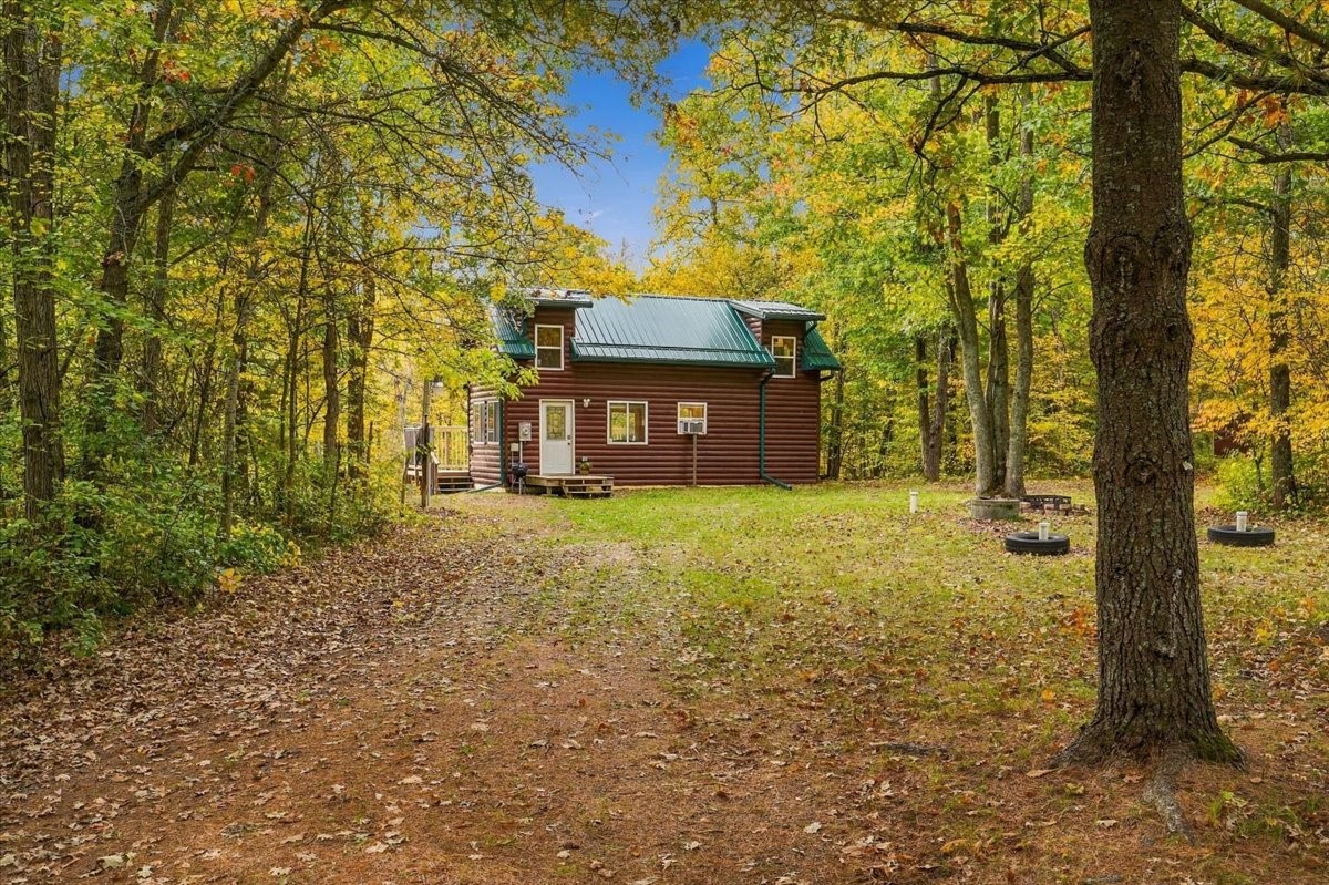 W11625 River Ridge Lane Property Photo 3
