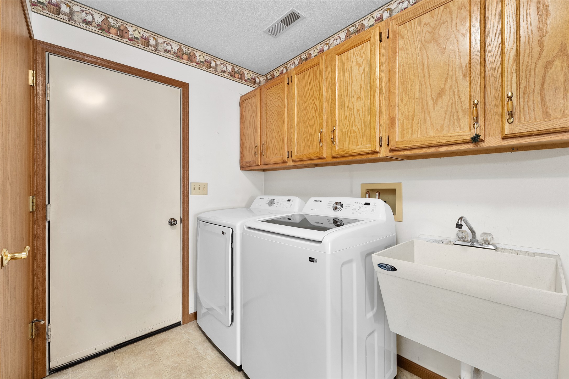 3319 Garner Street Property Photo 21