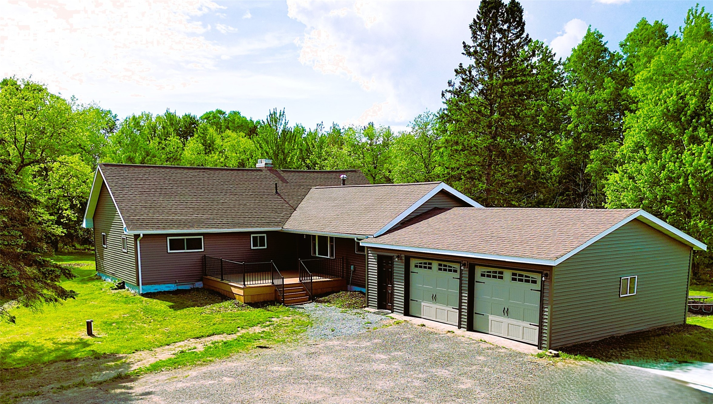 W9902 Flohr Road Property Photo 1