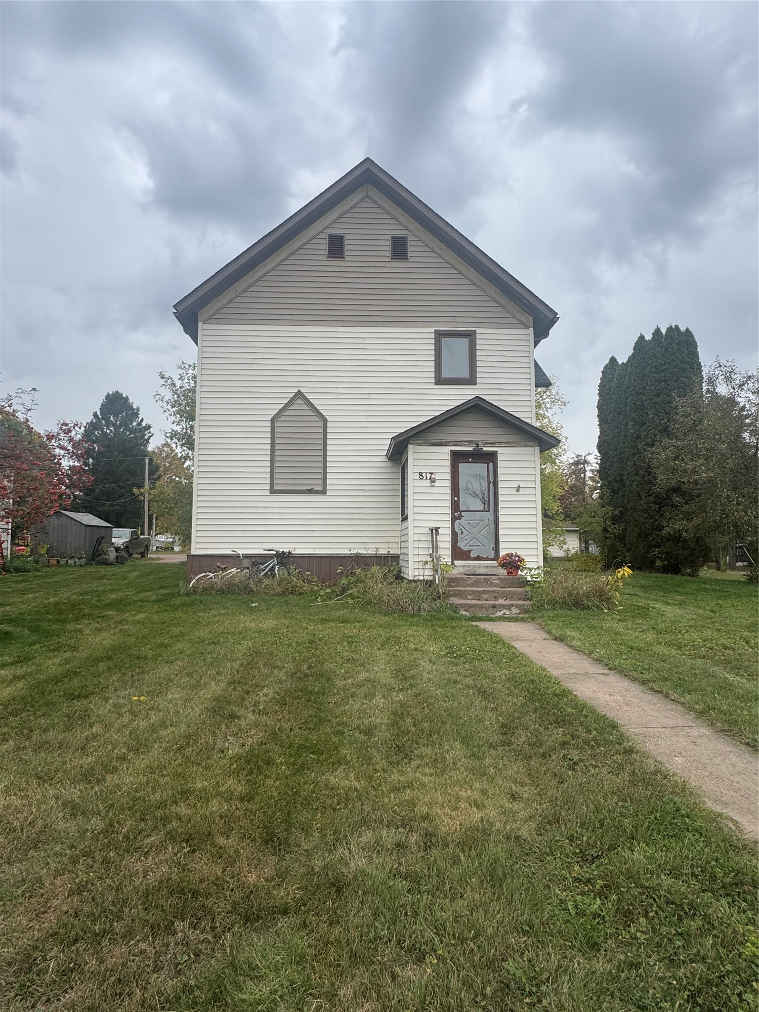 817 Scribner Street 1&2 Property Photo 1