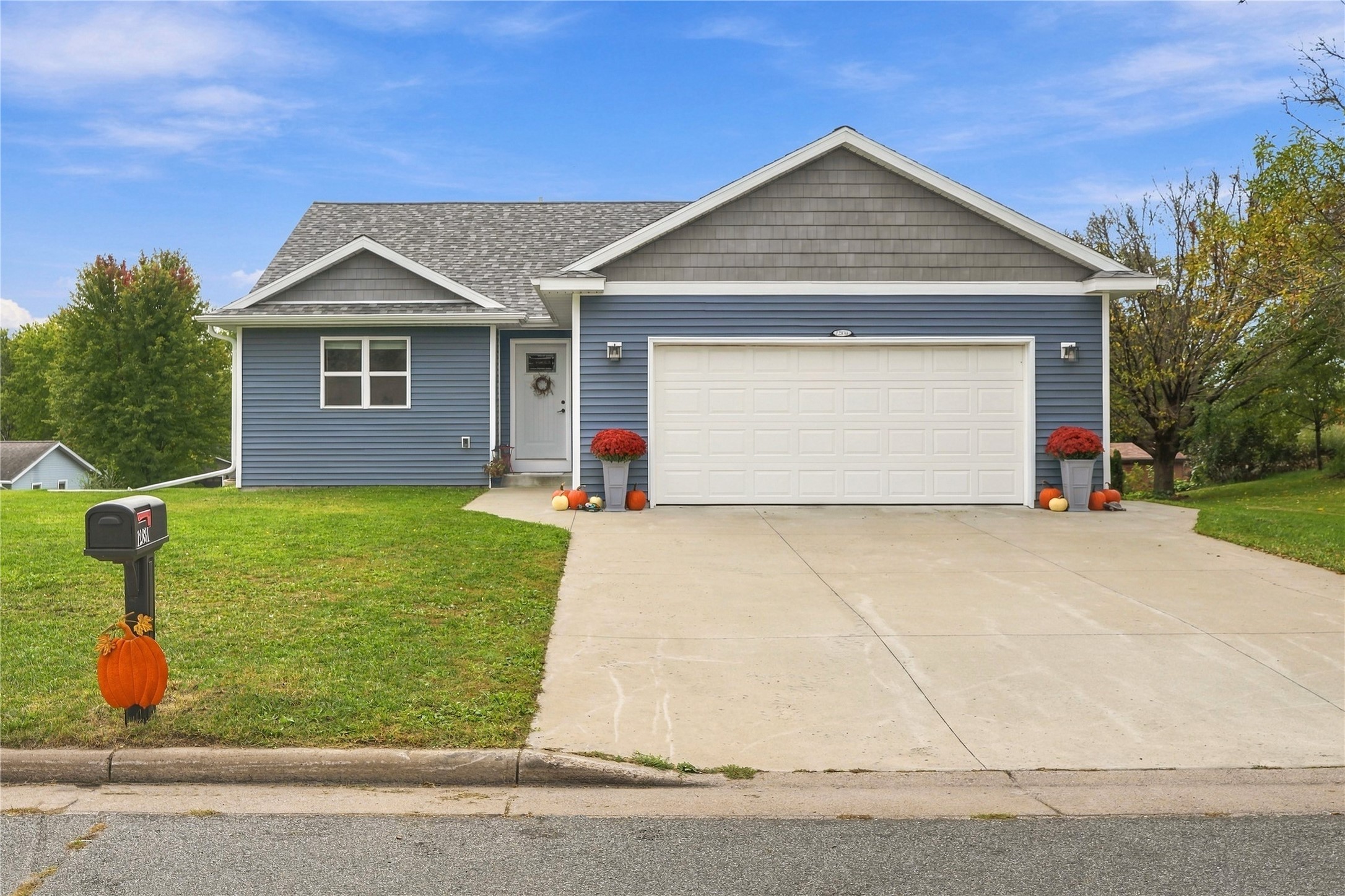 12831 7th Street Property Photo 1