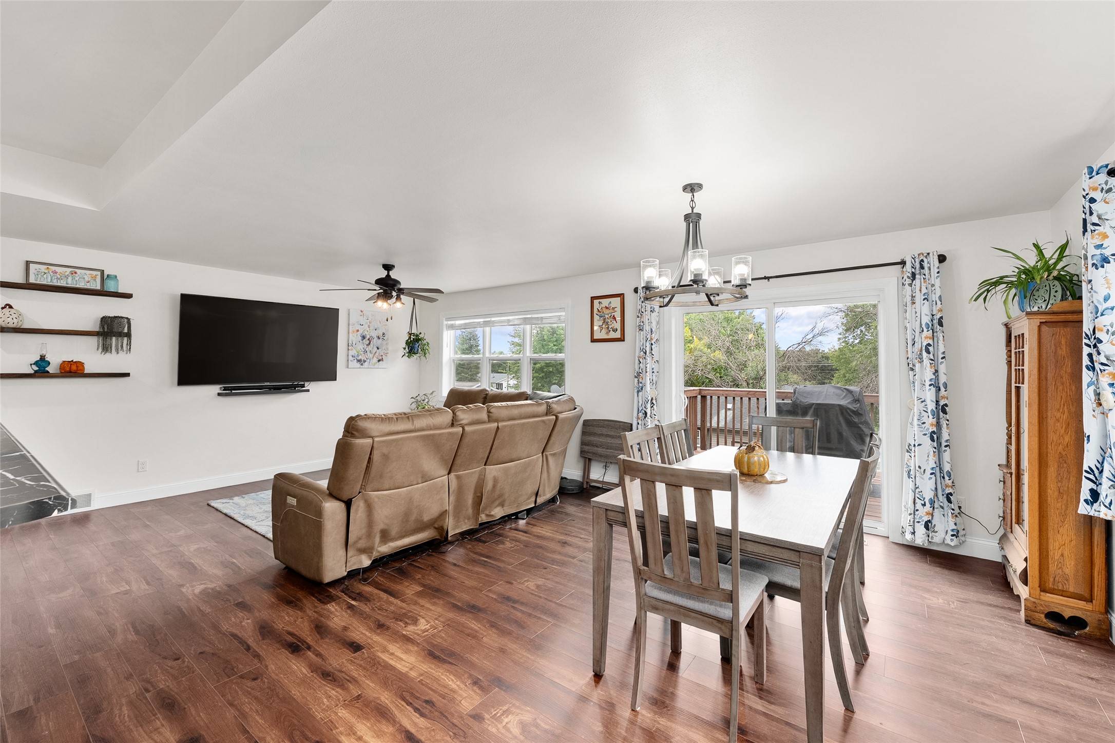 12831 7th Street Property Photo 14