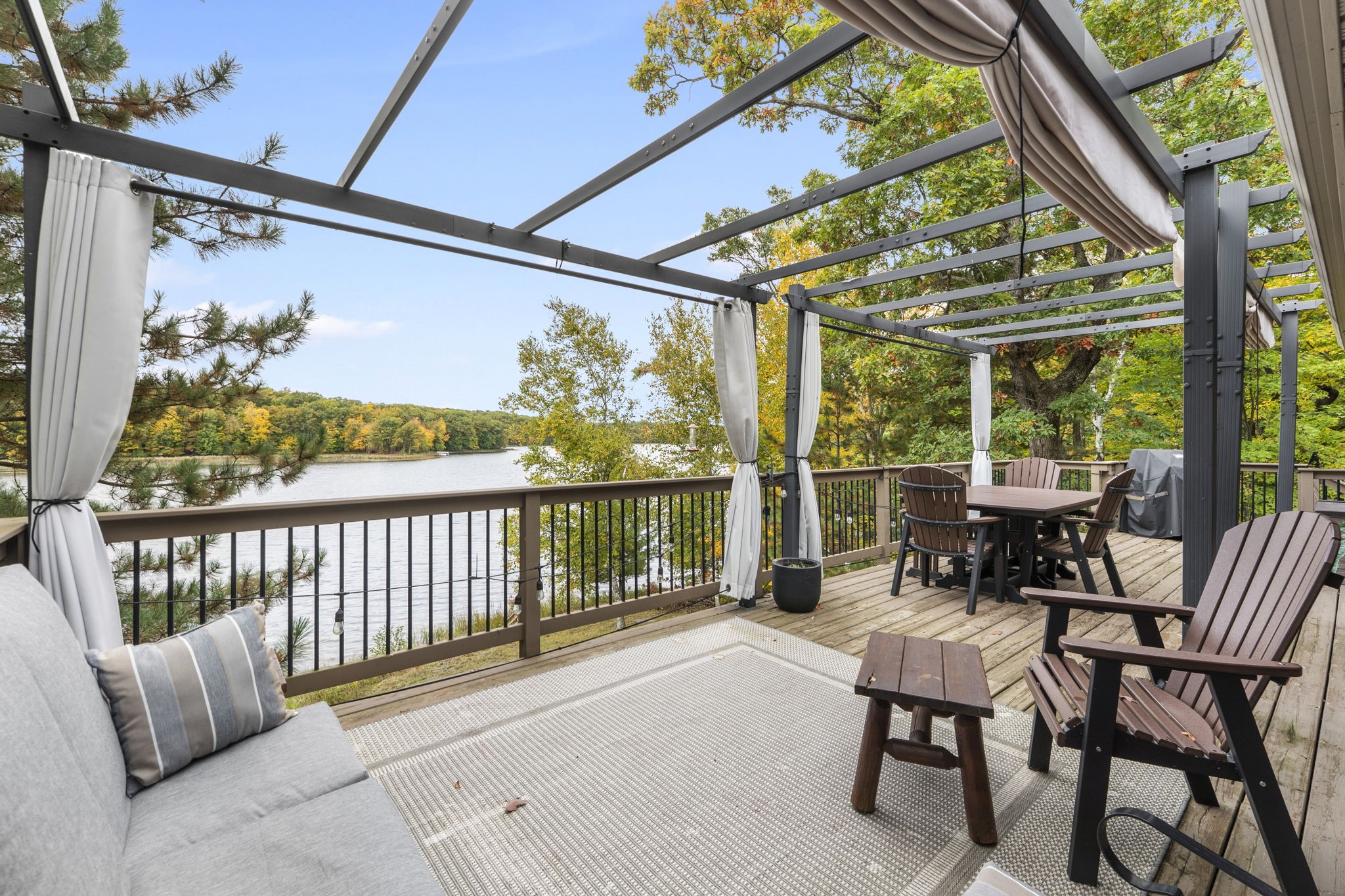 351 25 1/4 Avenue Property Photo 6