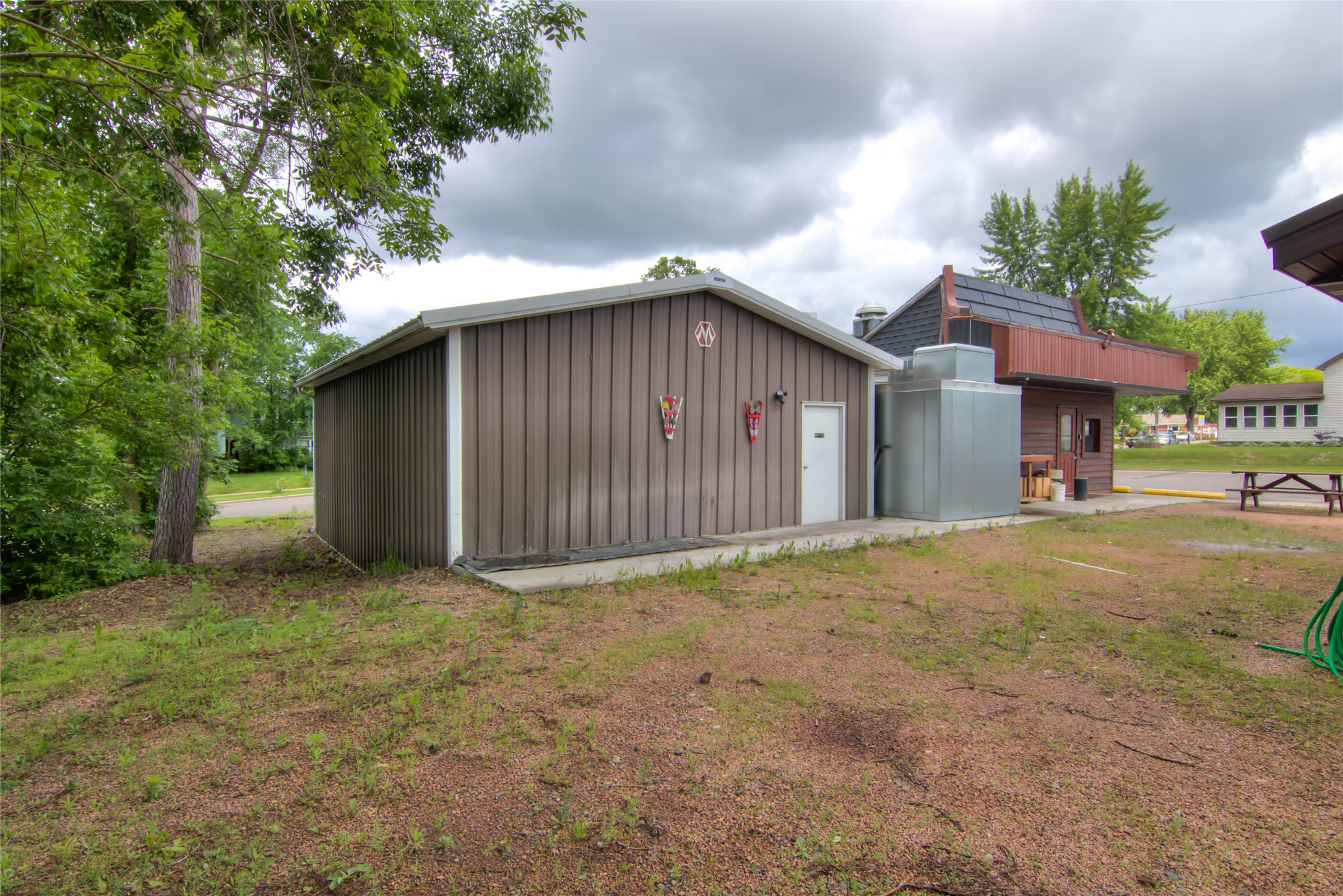 401 Bridge Street Property Photo 25