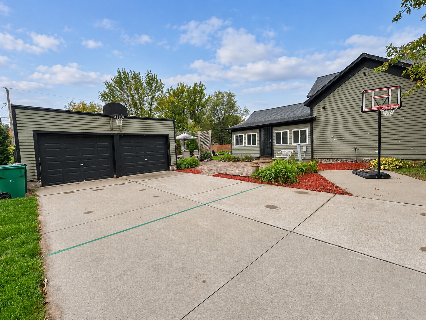 144 E Mckinley Avenue Property Photo 32