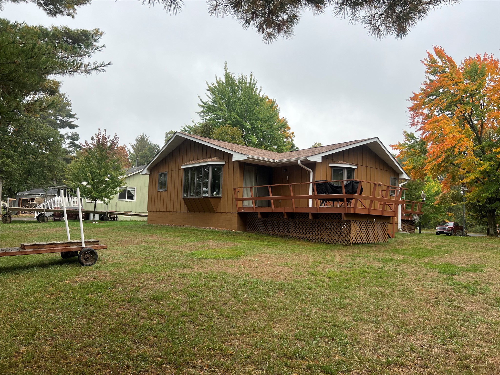 6728 Deer Track Road Property Photo 3