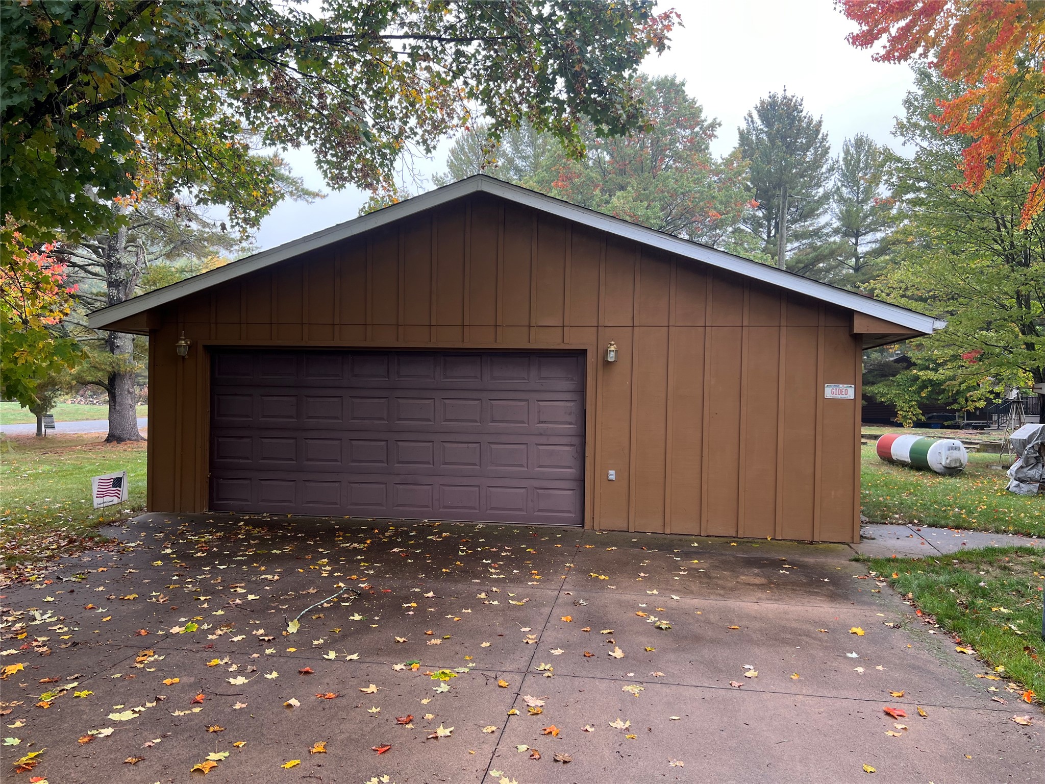 6728 Deer Track Road Property Photo 7