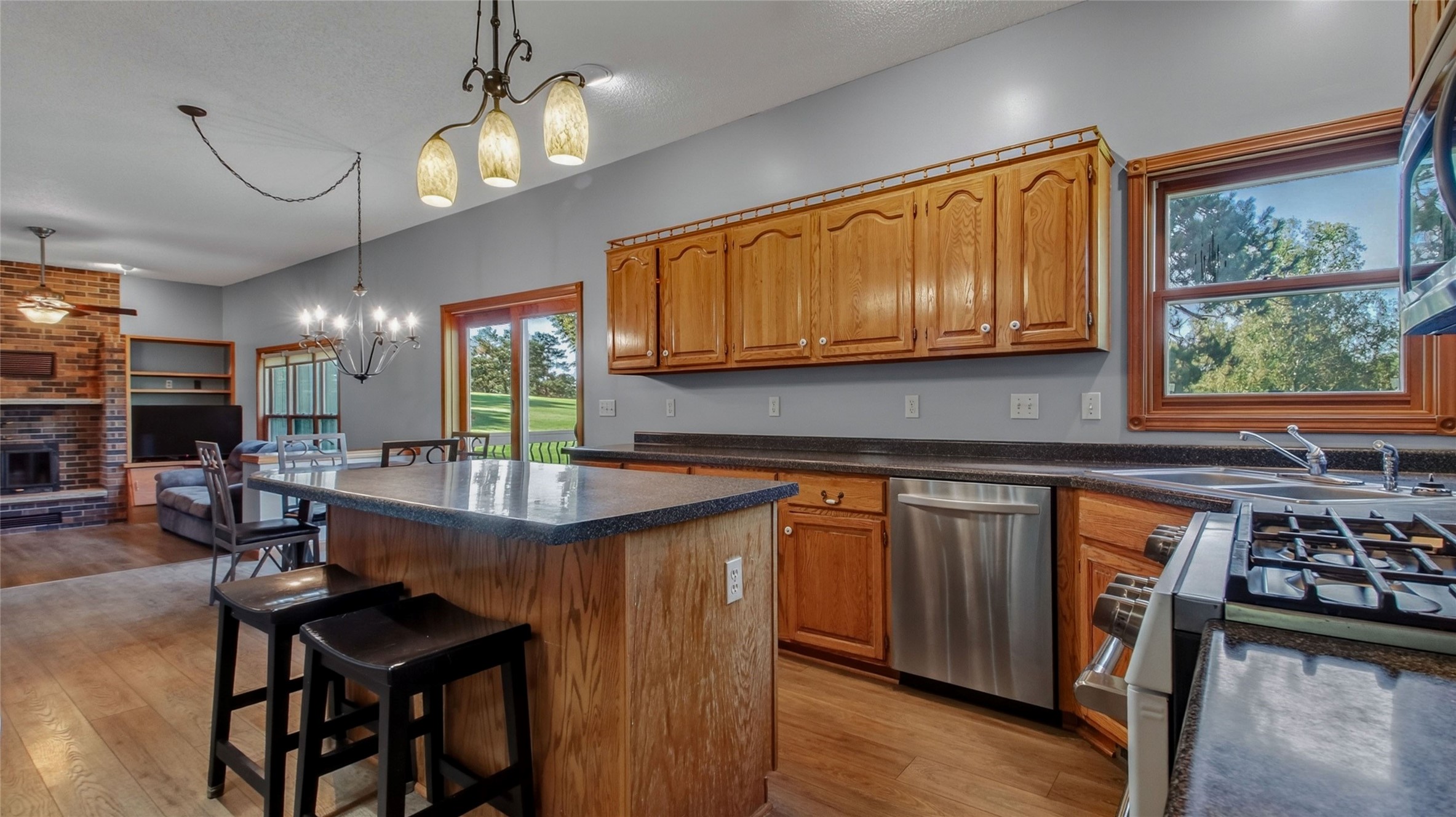 W514 Oak Street Property Photo 15