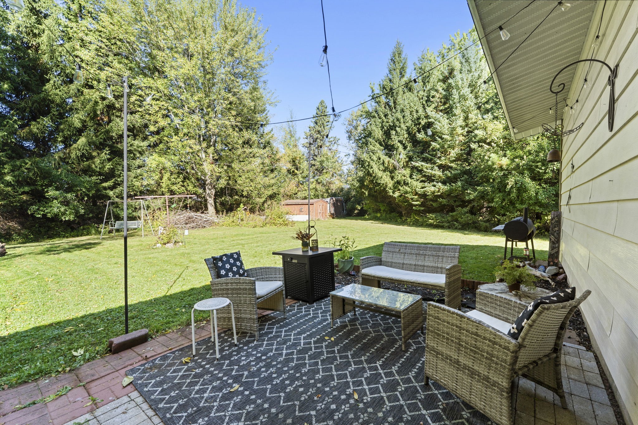 1055 10th Avenue Property Photo 8