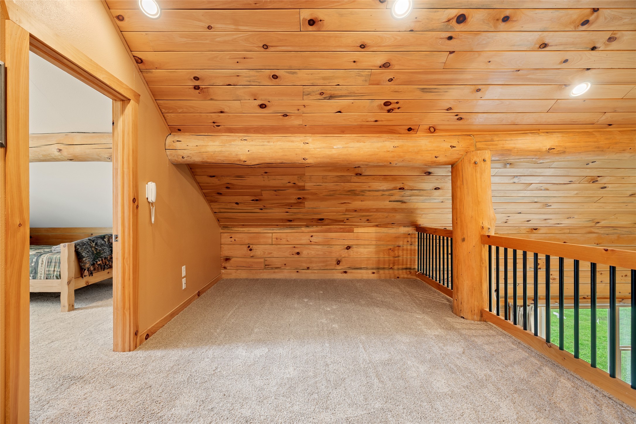 776 S Center Creek Road Property Photo 17