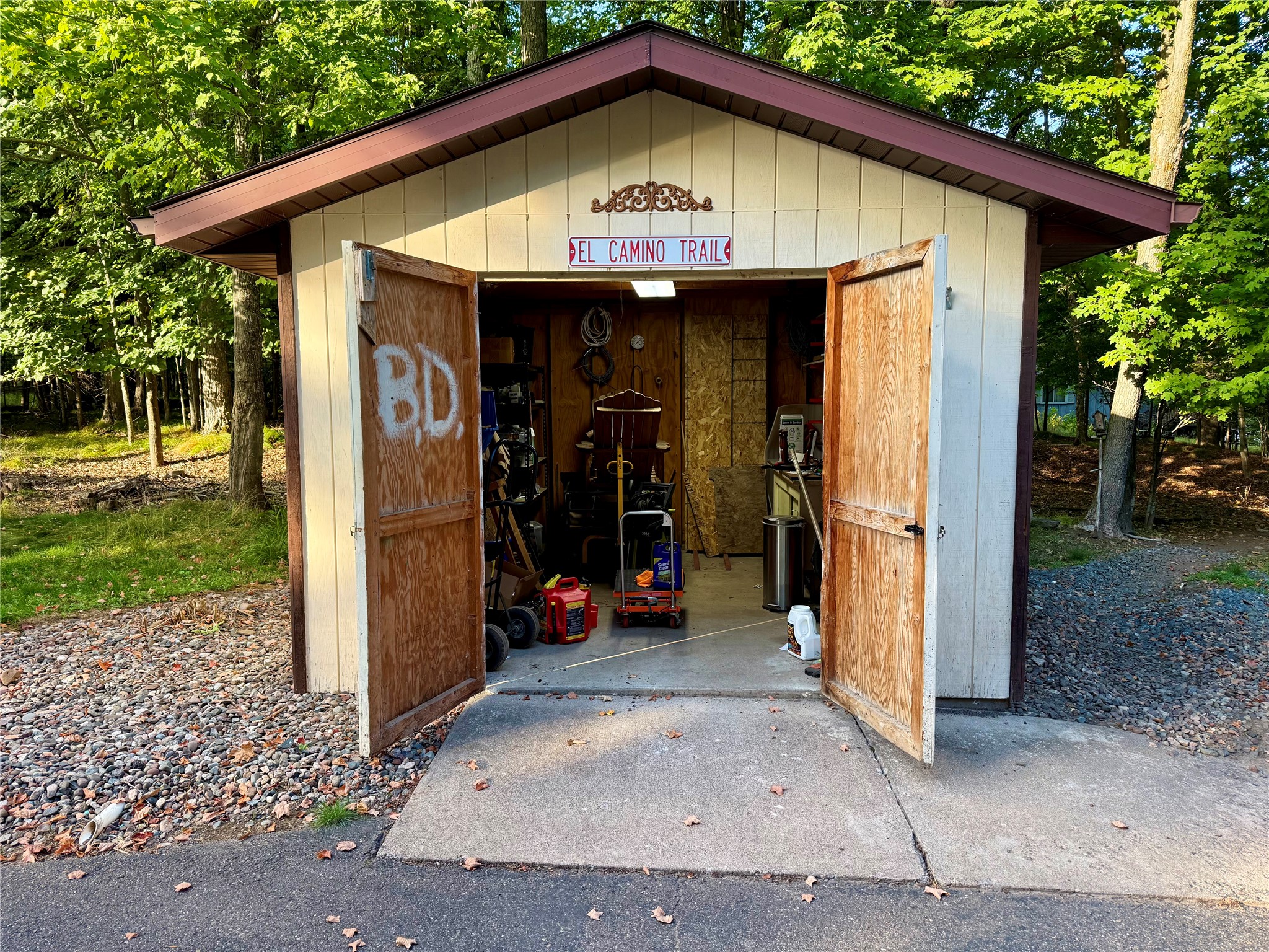 1350 Boettcher Road Property Photo 8