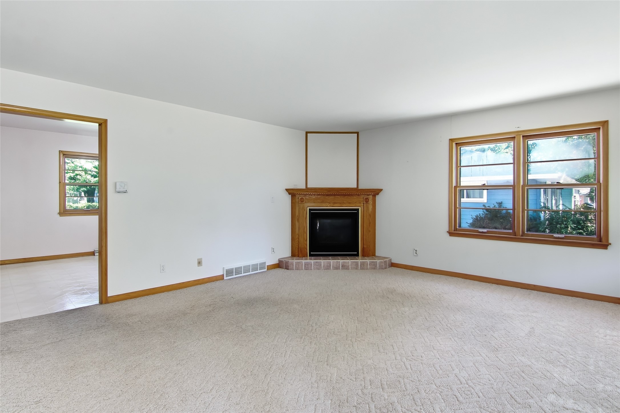 1816 Taft Avenue Property Photo 9